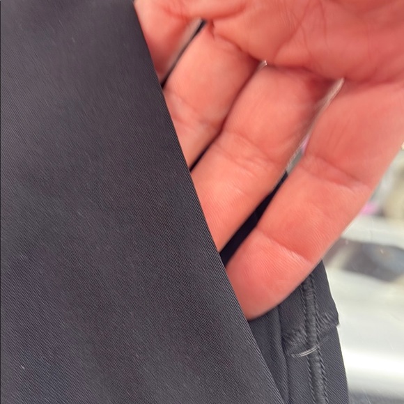 Lululemon Size 2 On the fly skirt Black NWT Medium Rise - Picture 4 of 6